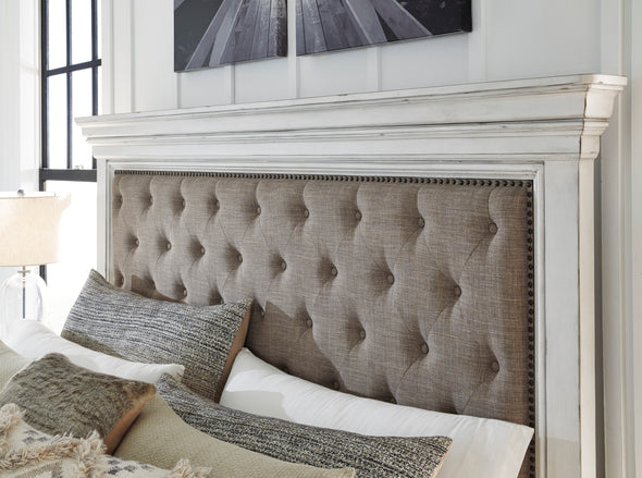 Kanwyn Whitewash Upholstered Panel Bedroom Set - Luna Furniture